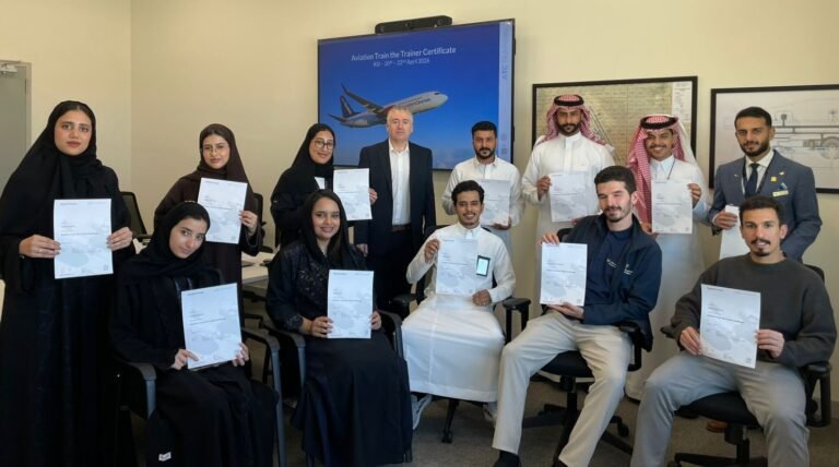 Saudi Classroom Happy Learners